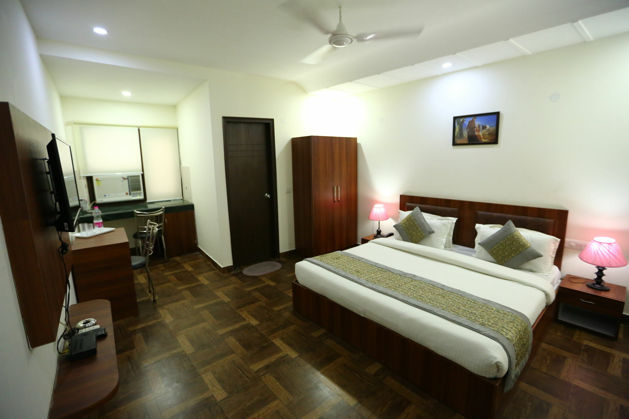 Hotel Clayton Near Igi Airport Delhi New Delhi Eksteriør billede