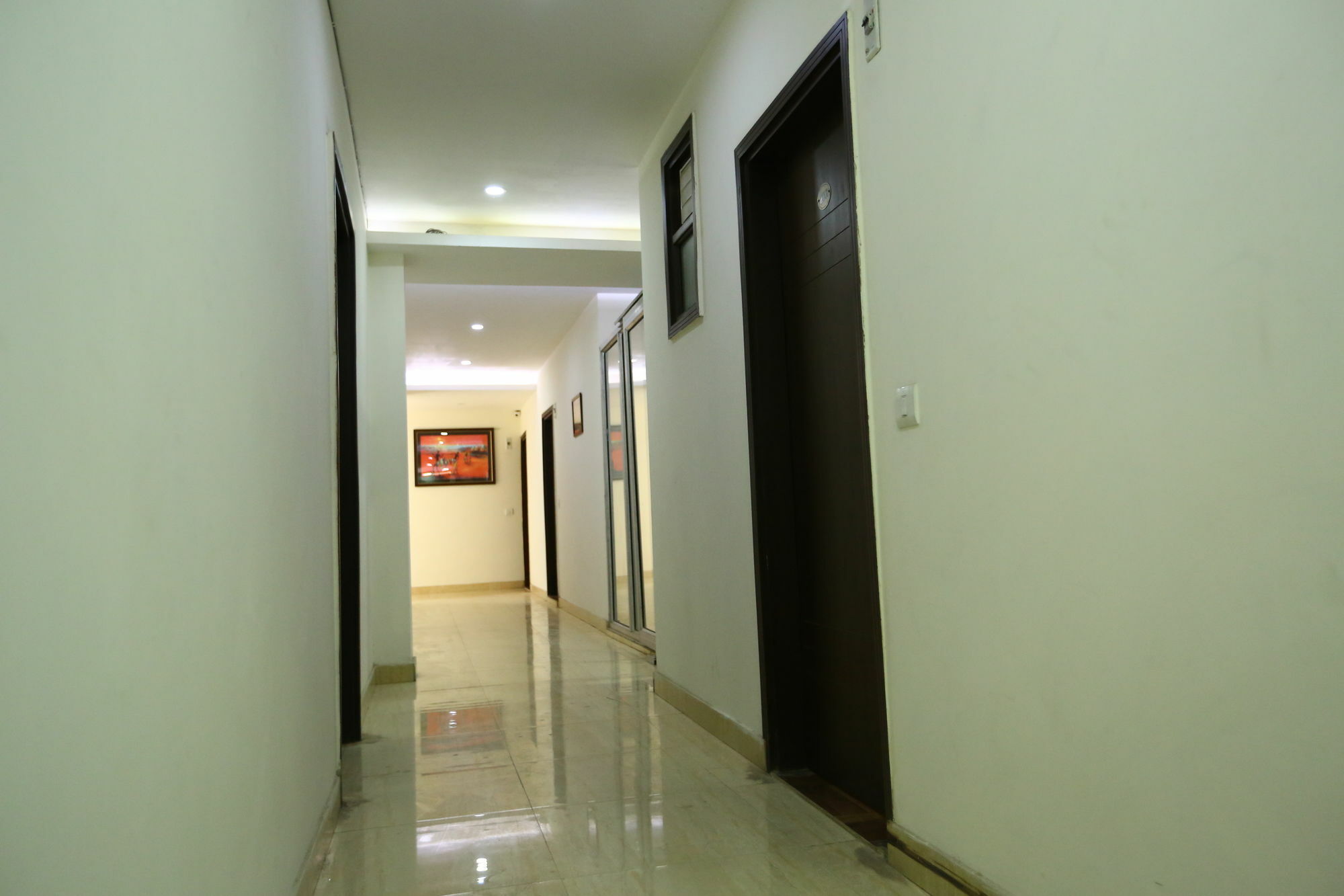 Hotel Clayton Near Igi Airport Delhi New Delhi Eksteriør billede